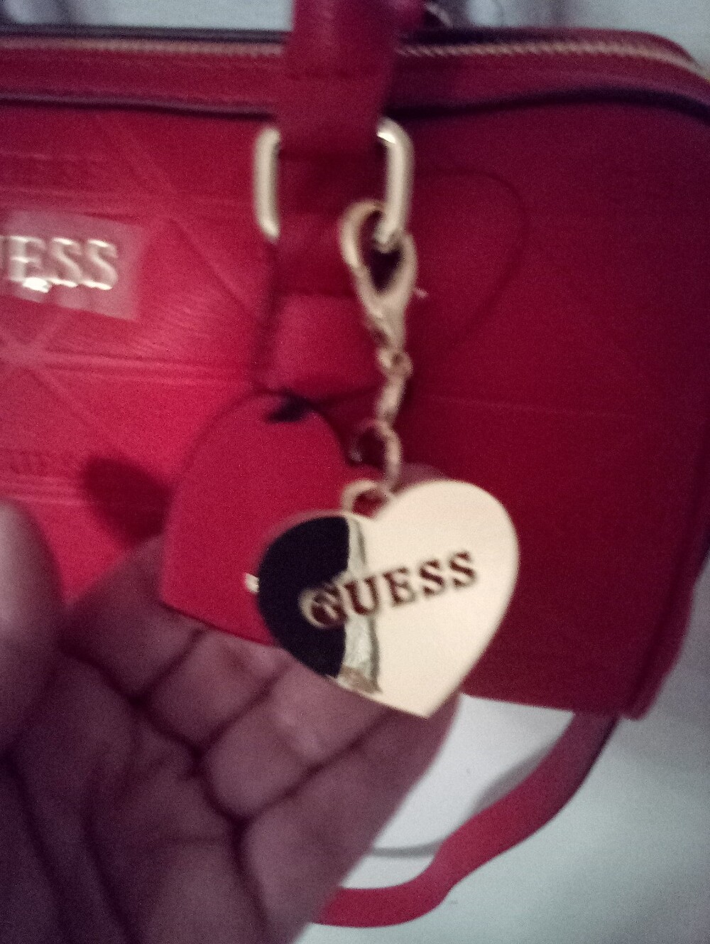 Guess: Red Barrel Satchel - Picture 2 of 7